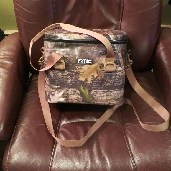 RTIC Camo Cooler - Picture 1 of 4